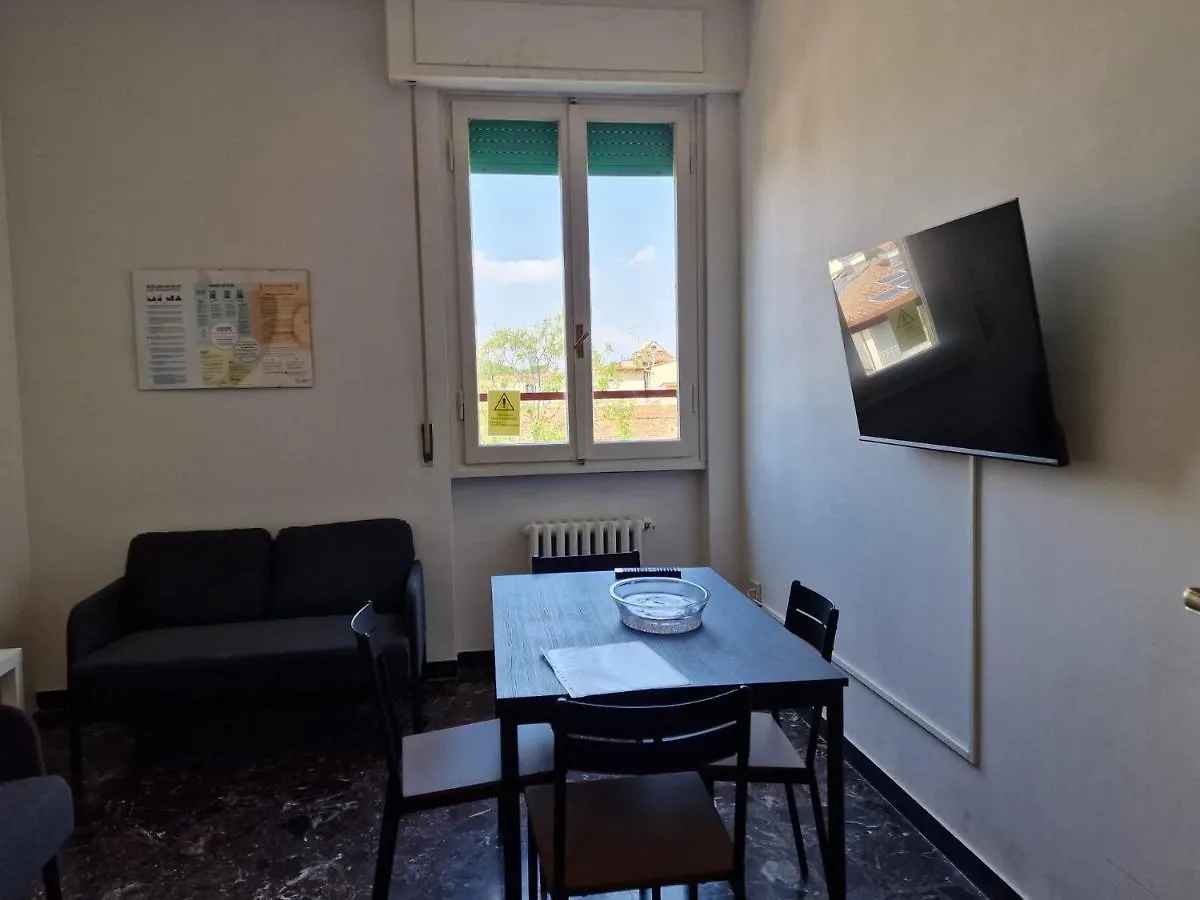 Nazionale 37 Apartment Florence Italy